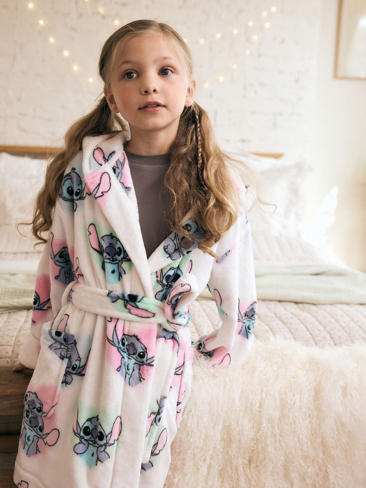 White/ Pink/ Blue Lilo & Stitch Licence Dressing Gown (3-16yrs)