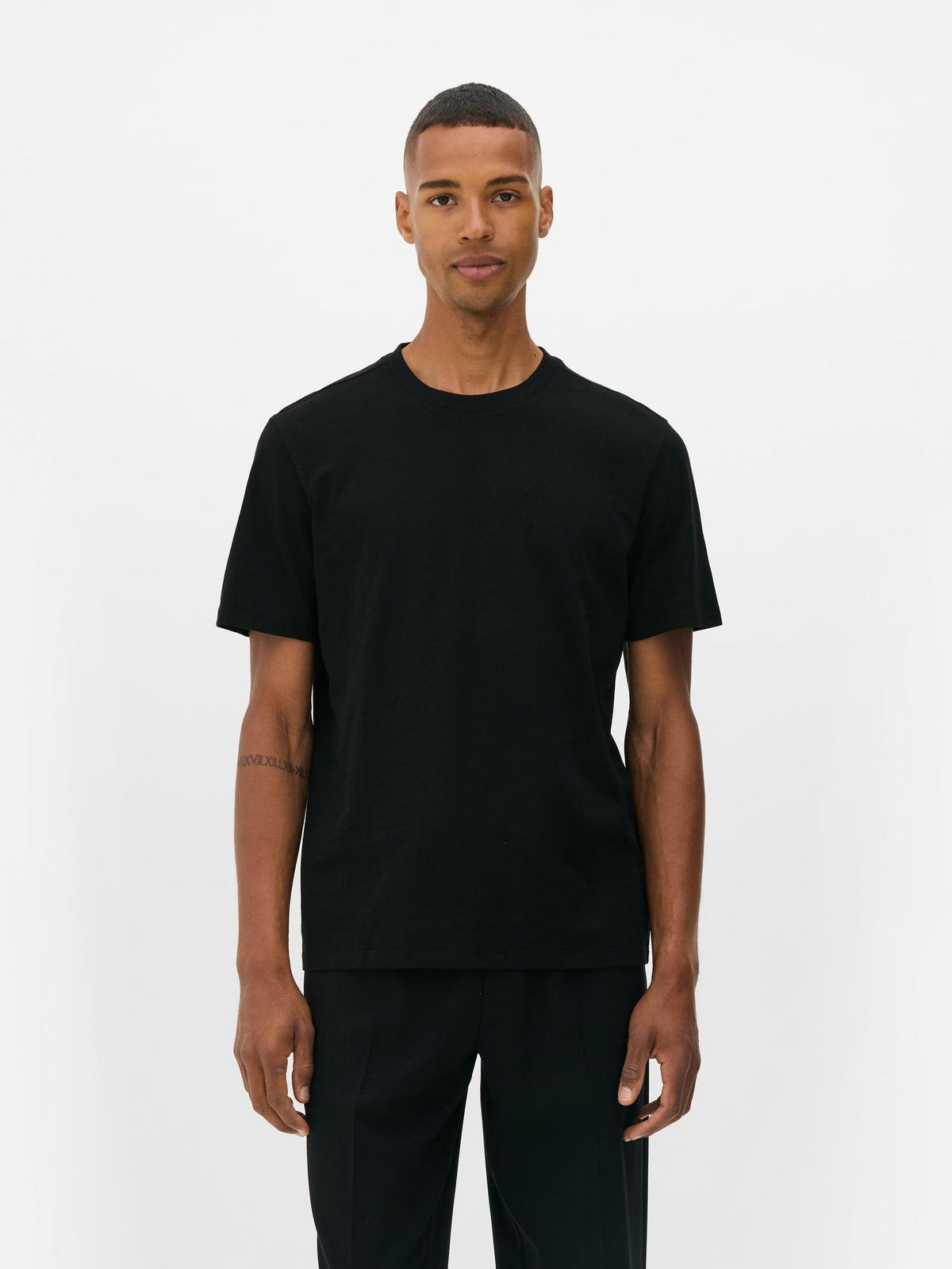 Essential Short Sleeve T-Shirt - Black