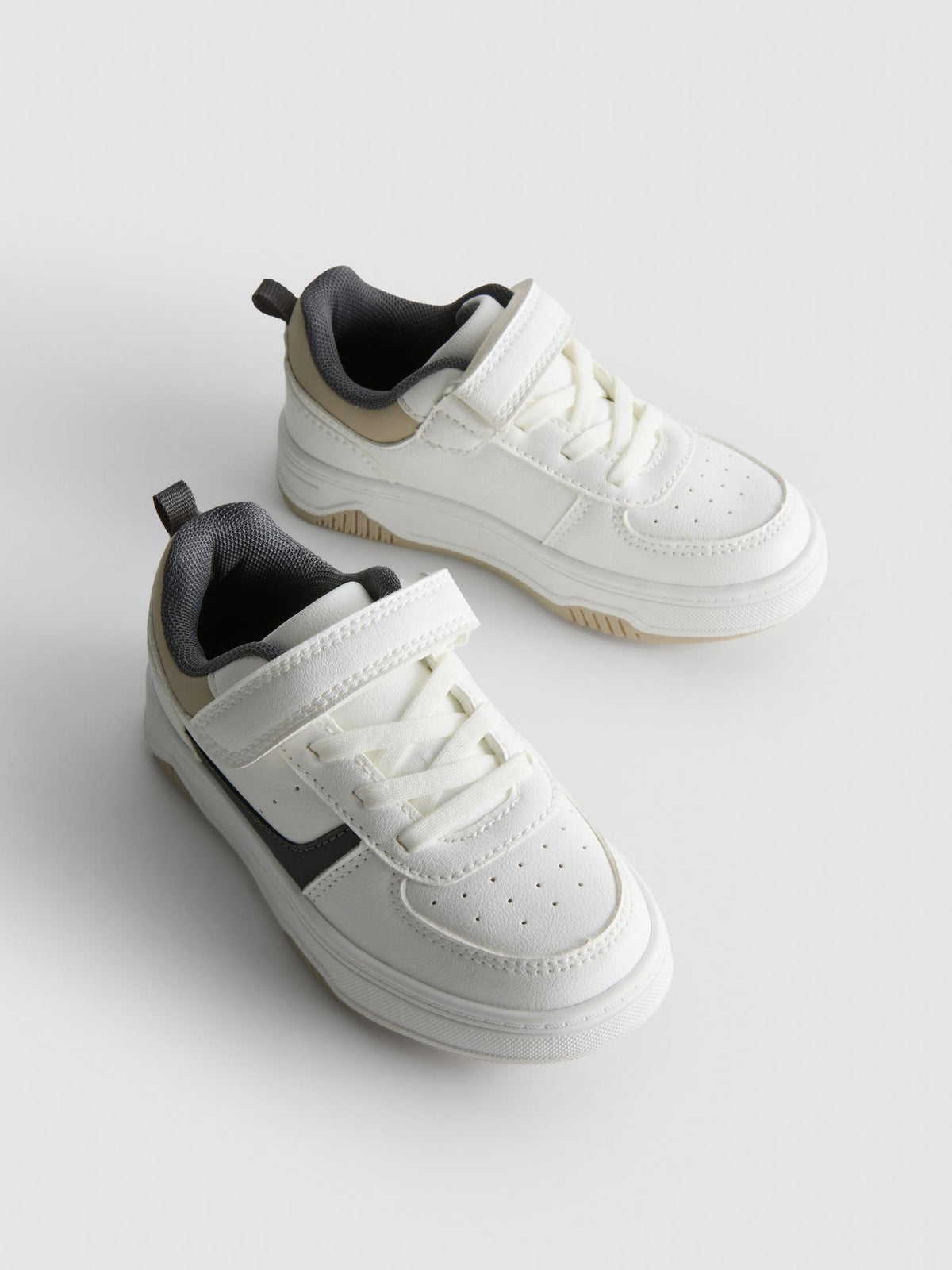 Low-Top Trainers - White