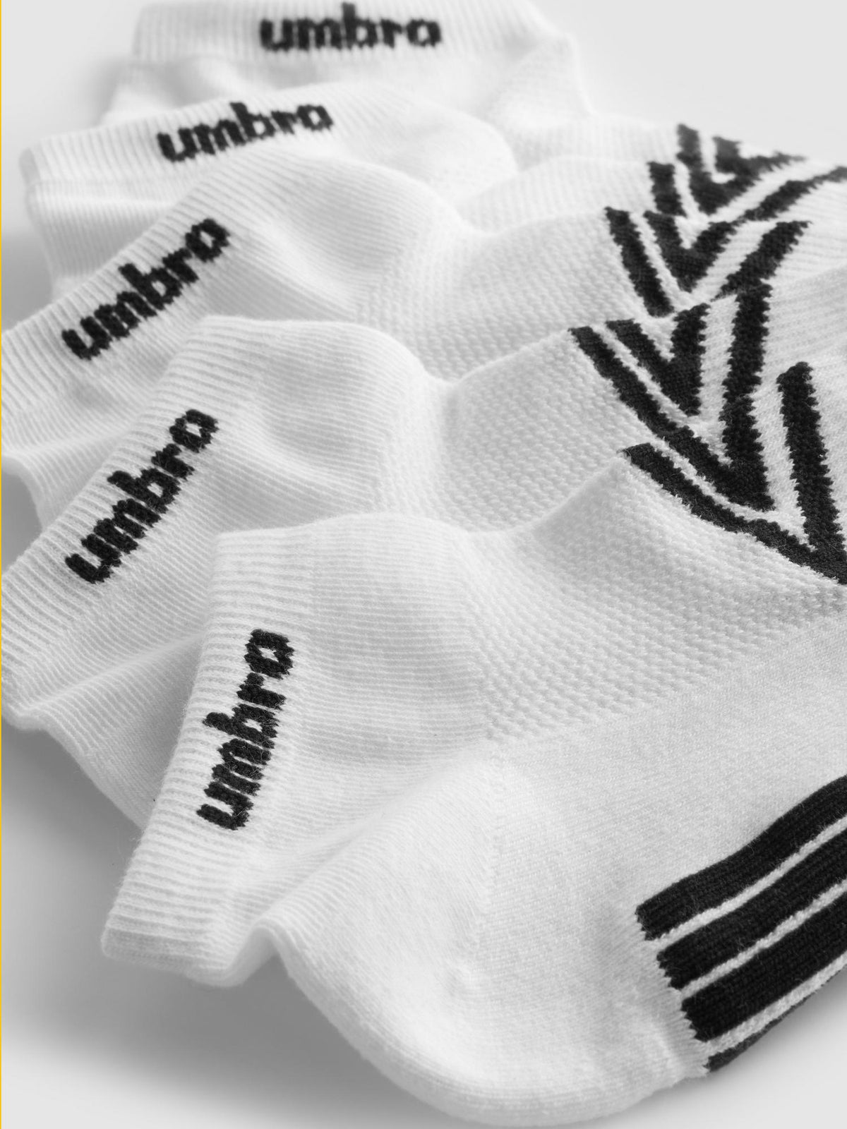 5pk Umbro Trainer Socks - White