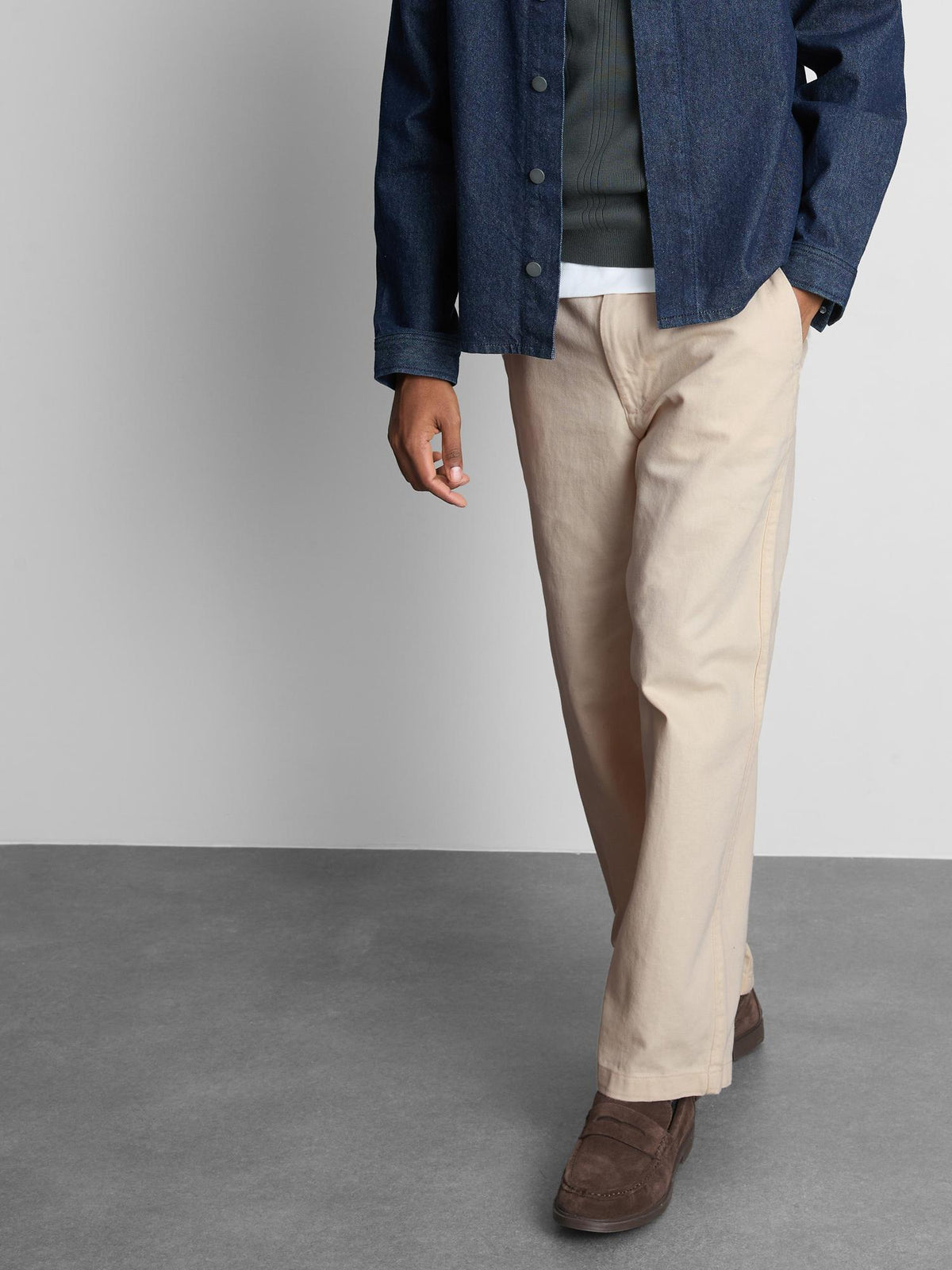 Mid-Rise Baggy Chinos - Ecru