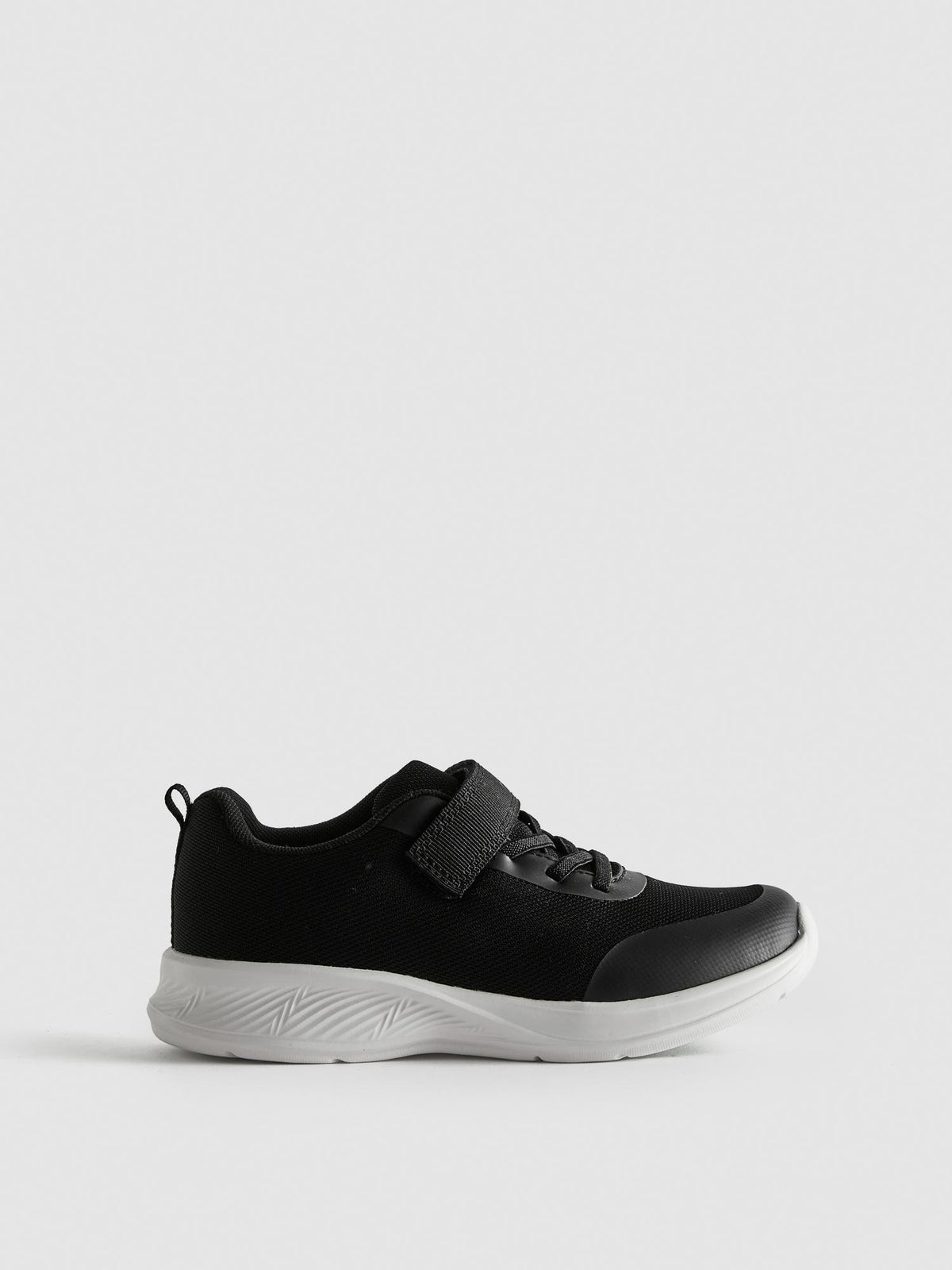 Low-Top Trainers - Black