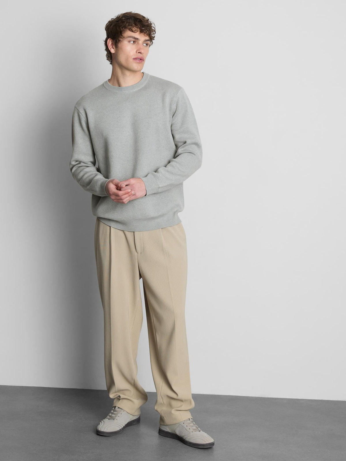 Crew Neck Jumper - Grey