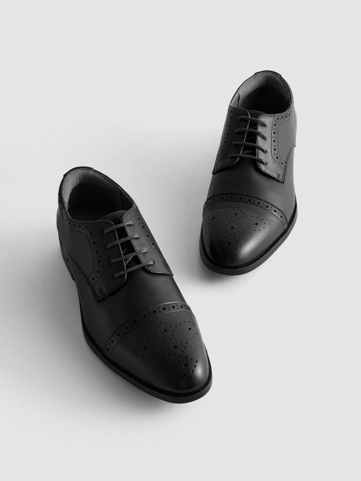 Brogue Lace-Up Derby Shoes - Black