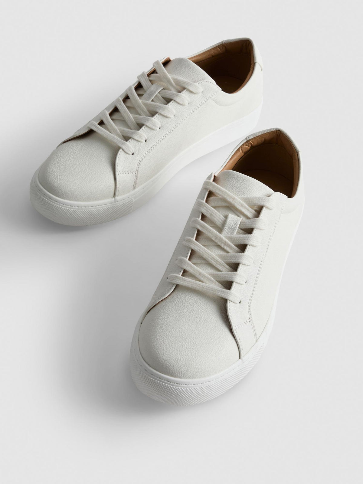 Lace-Up Low-Top Trainers - White