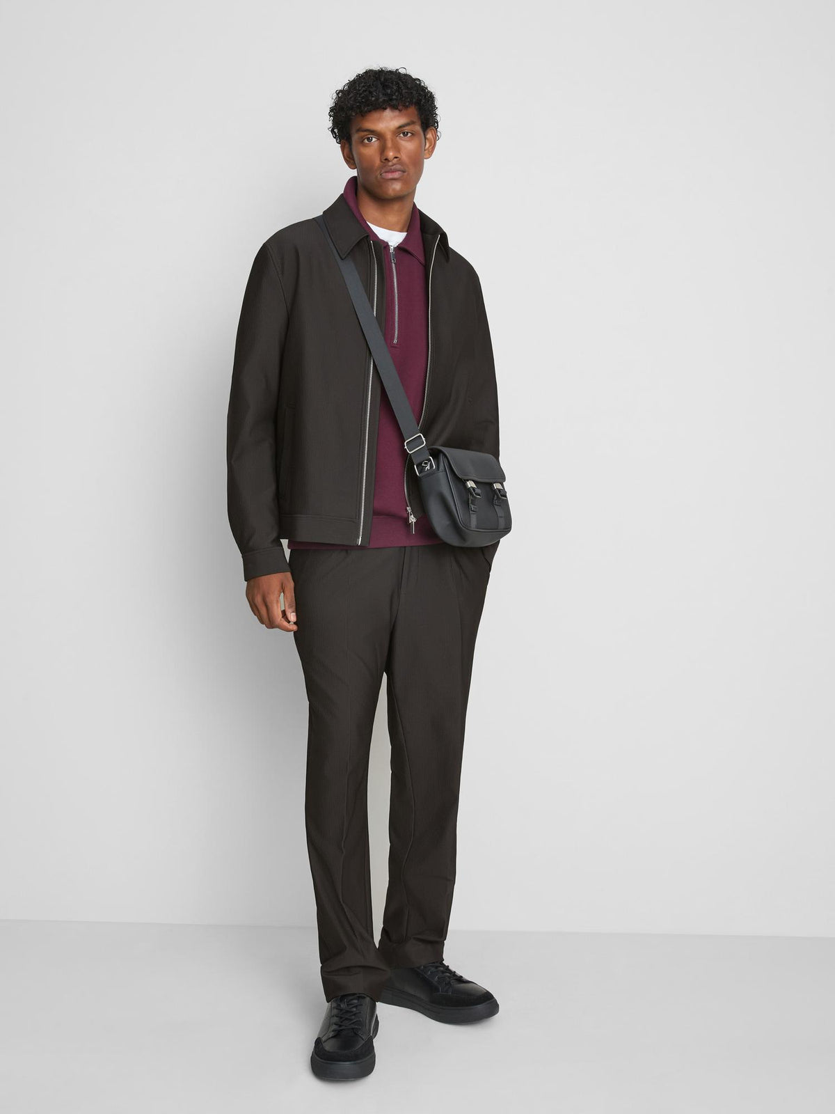 The Edit Regular Fit Plissé Zip Jacket - Black