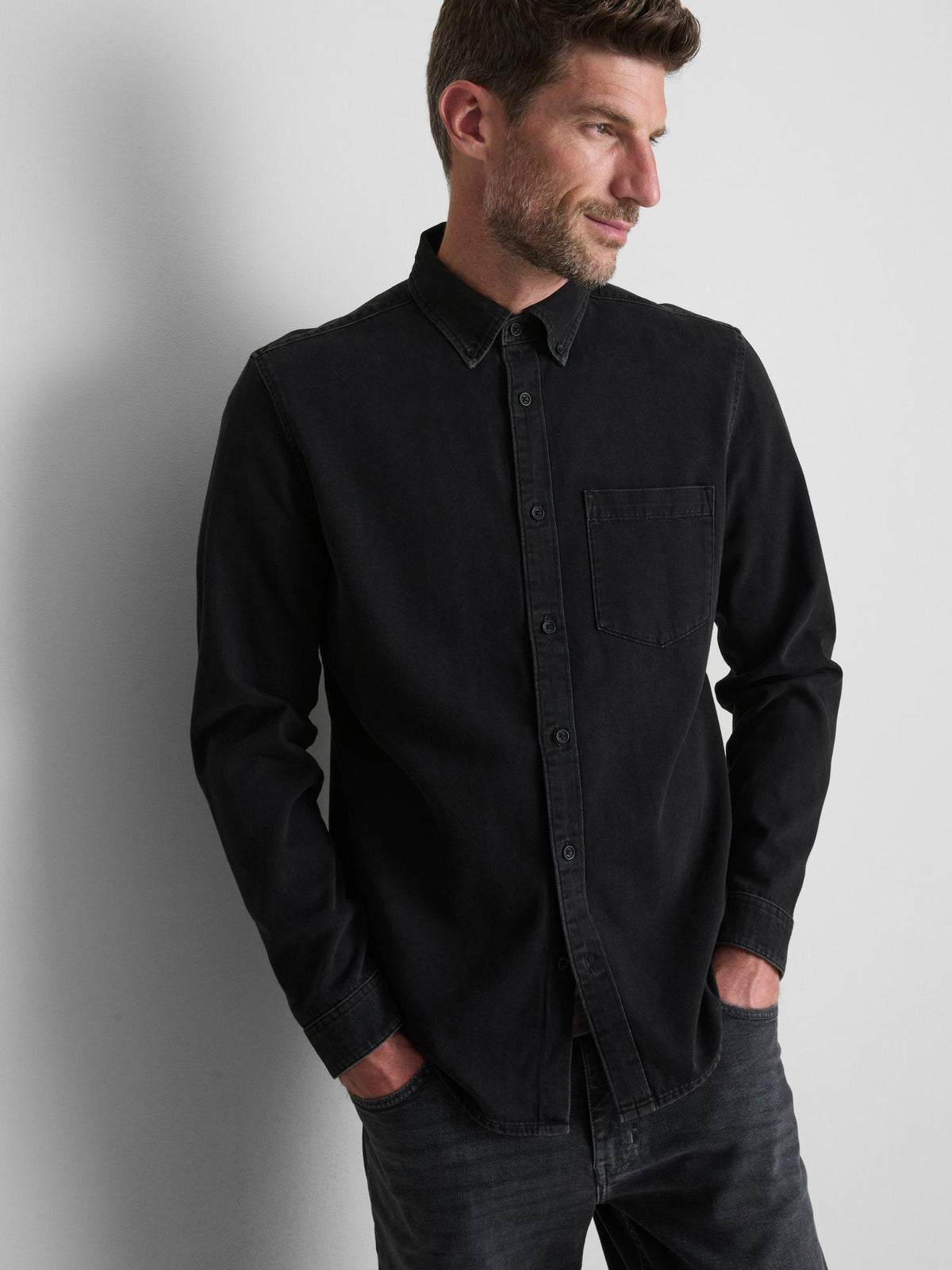 Long Sleeve Button-Up Denim Shirt - Black