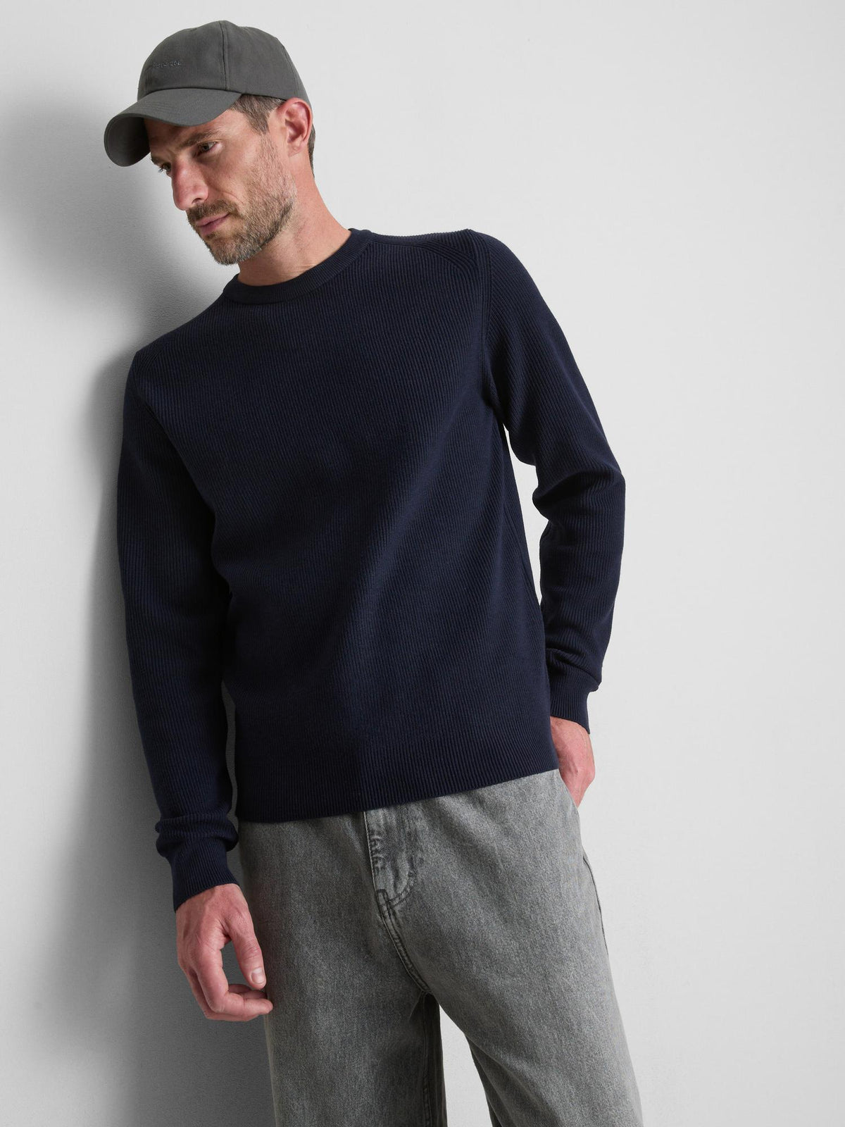 Ribbed Crew Neck Jumper - Navy