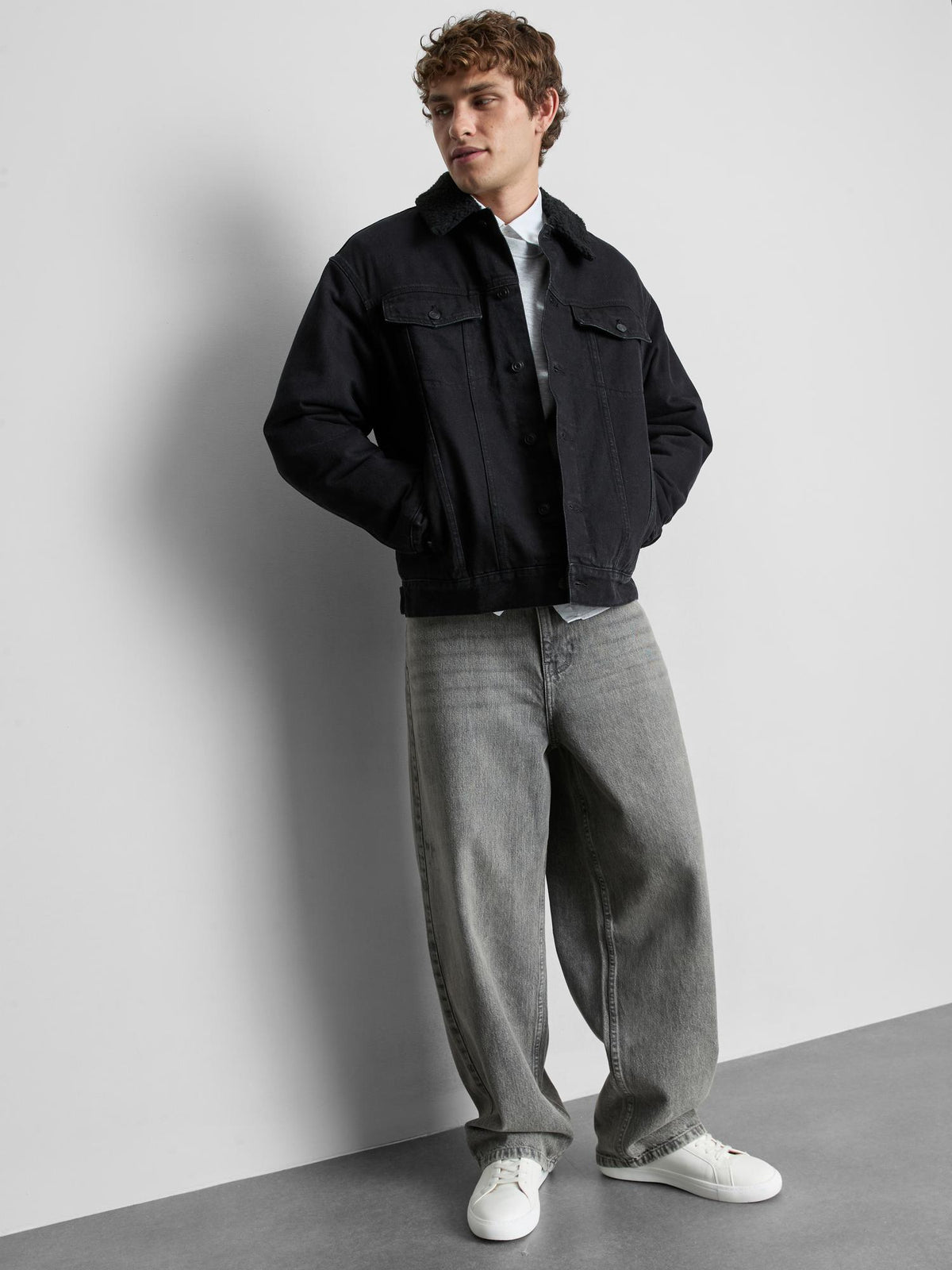 Borg Collar Denim Jacket - Black