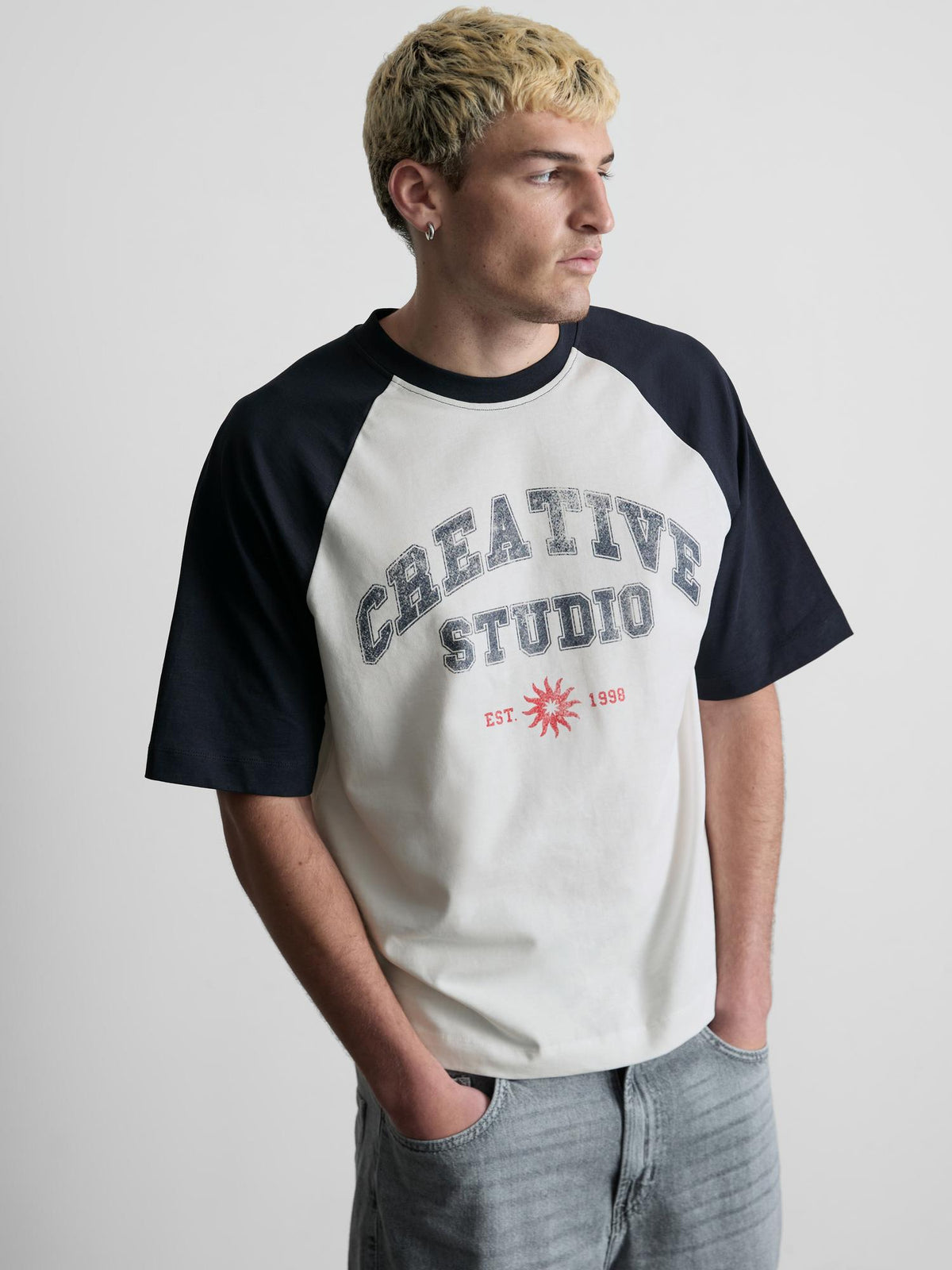 Creative Studio Raglan T-Shirt - Navy