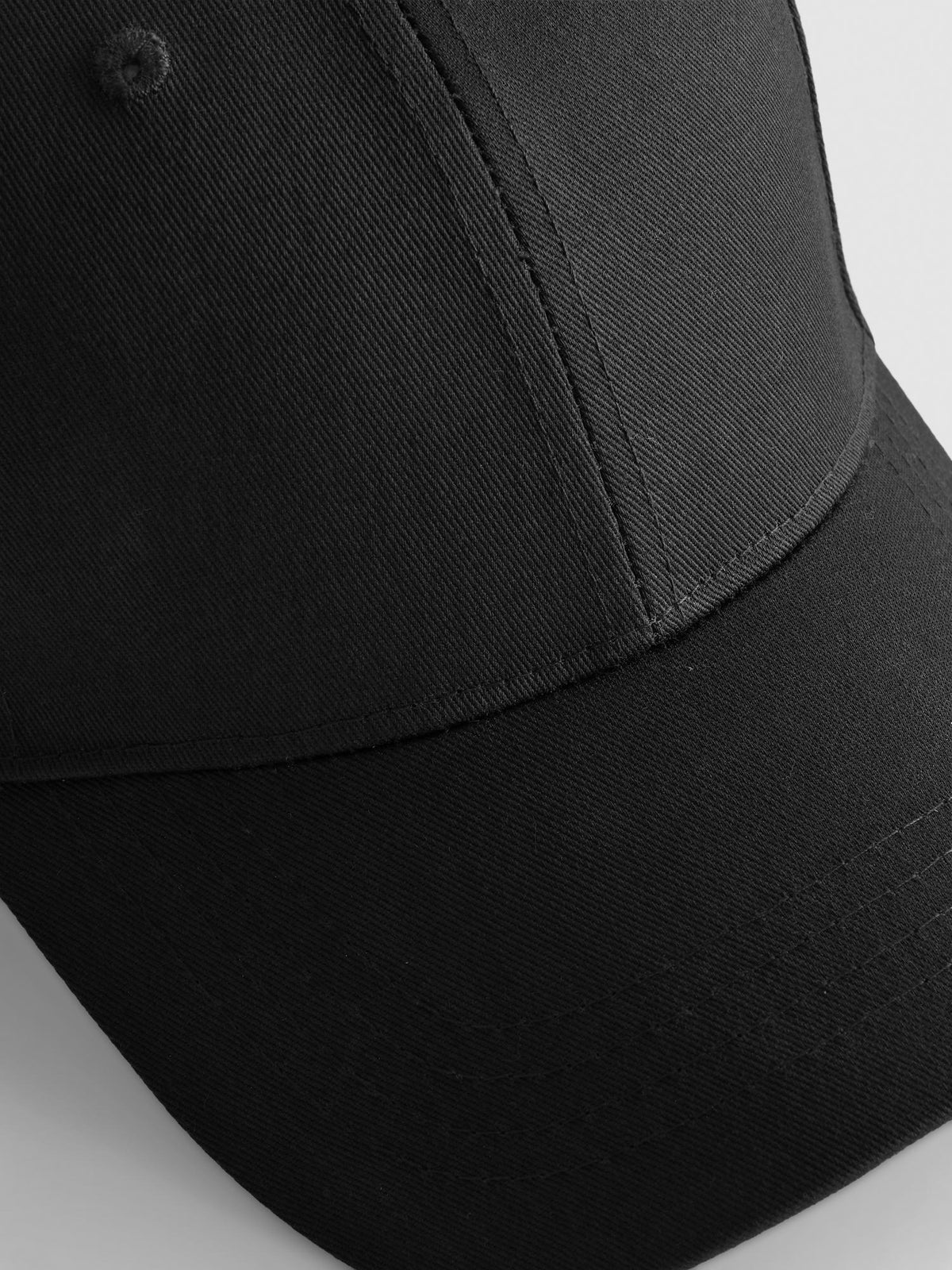 Classic Baseball Cap - Black