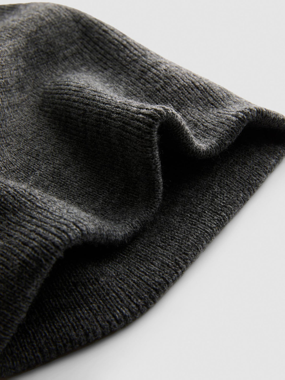Knitted Beanie Hat - Charcoal