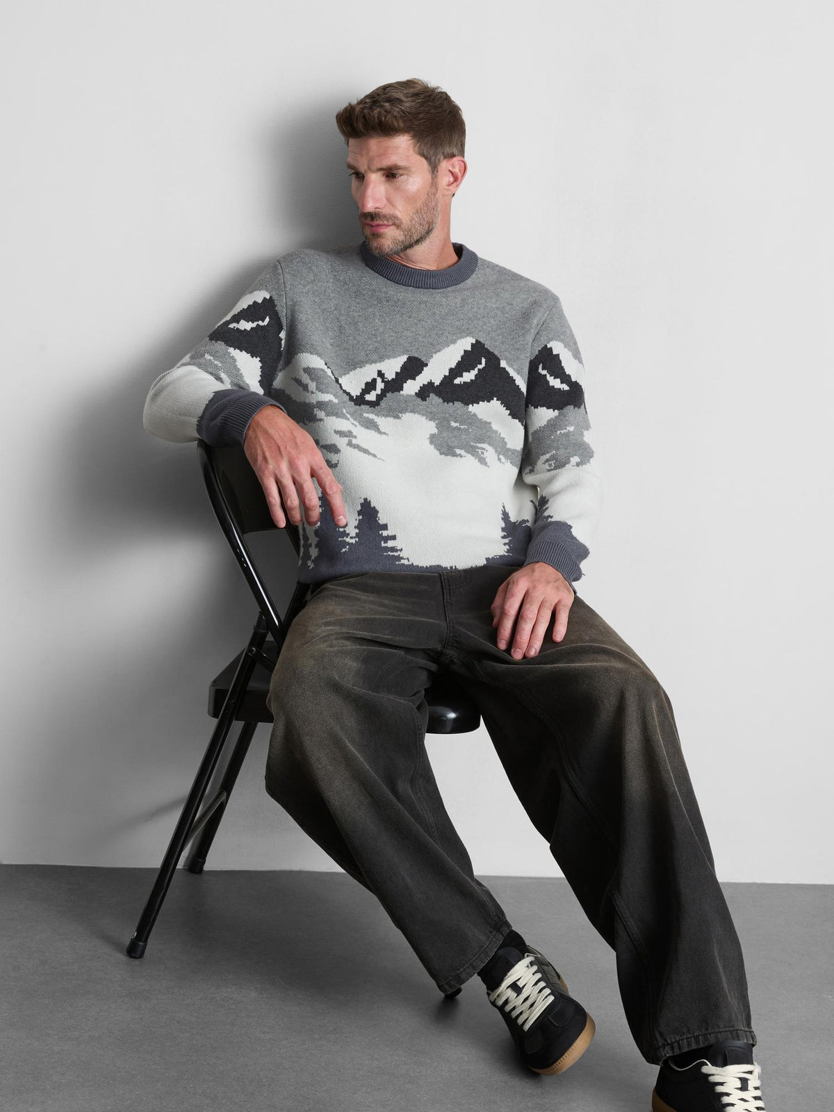 Mountain Scene Knitted Jumper - Grey