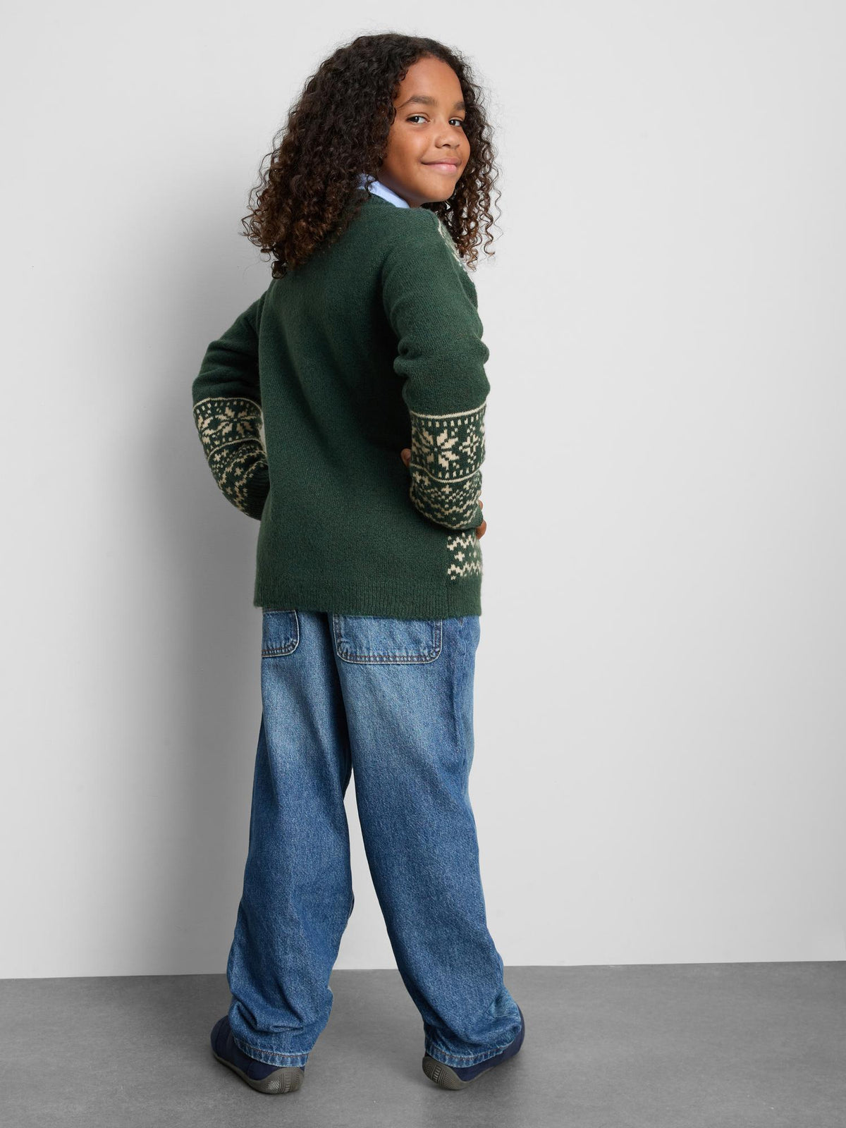 7-15yrs | Kids’ Twinning Family Dog Christmas Jumper - Green