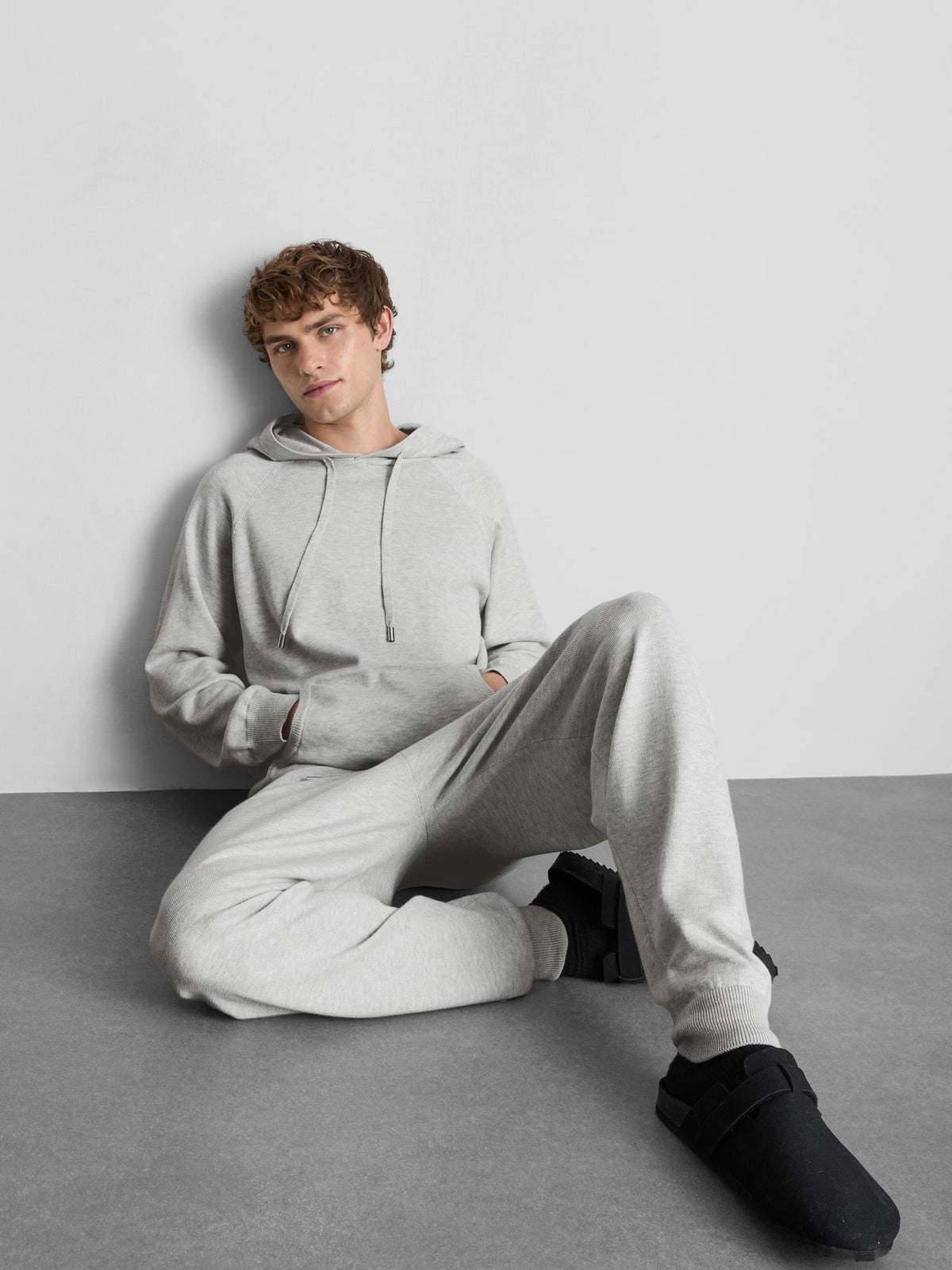Relaxed Lounge Hoodie - Light Grey