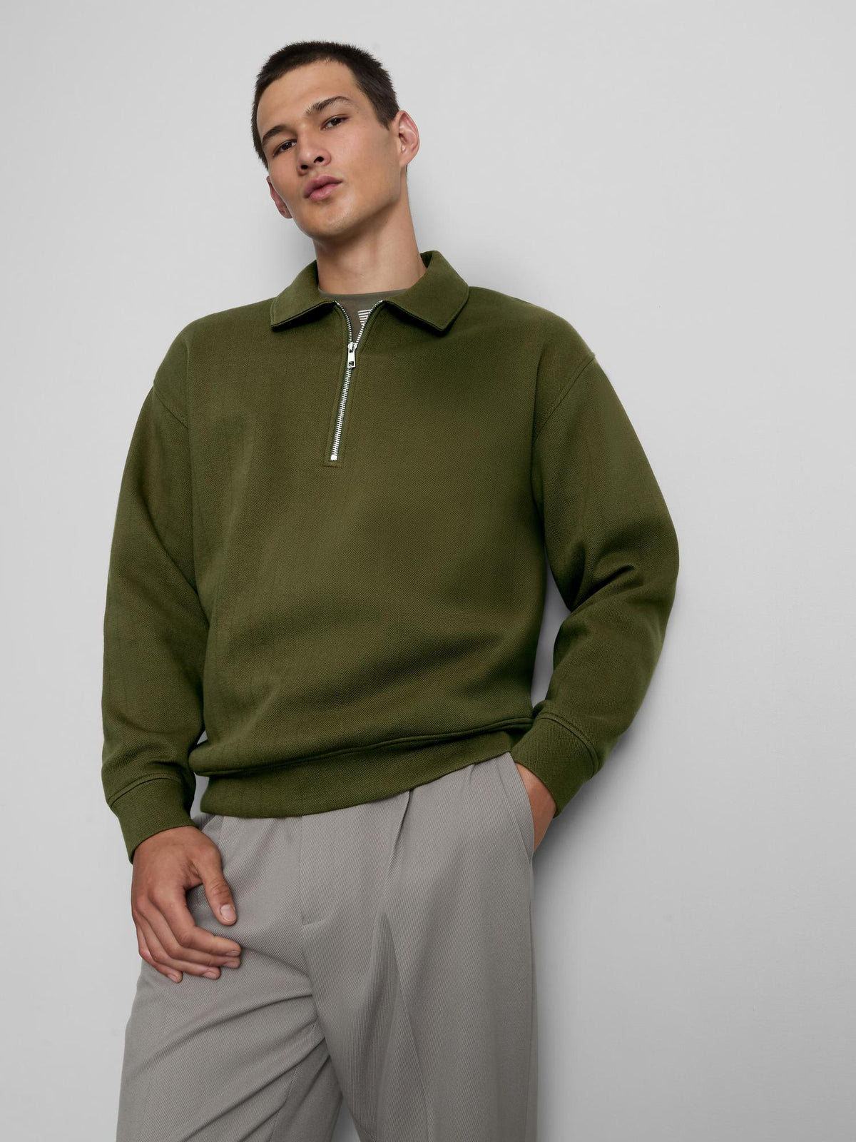 The Edit Quarter Zip Sweatshirt - Khaki