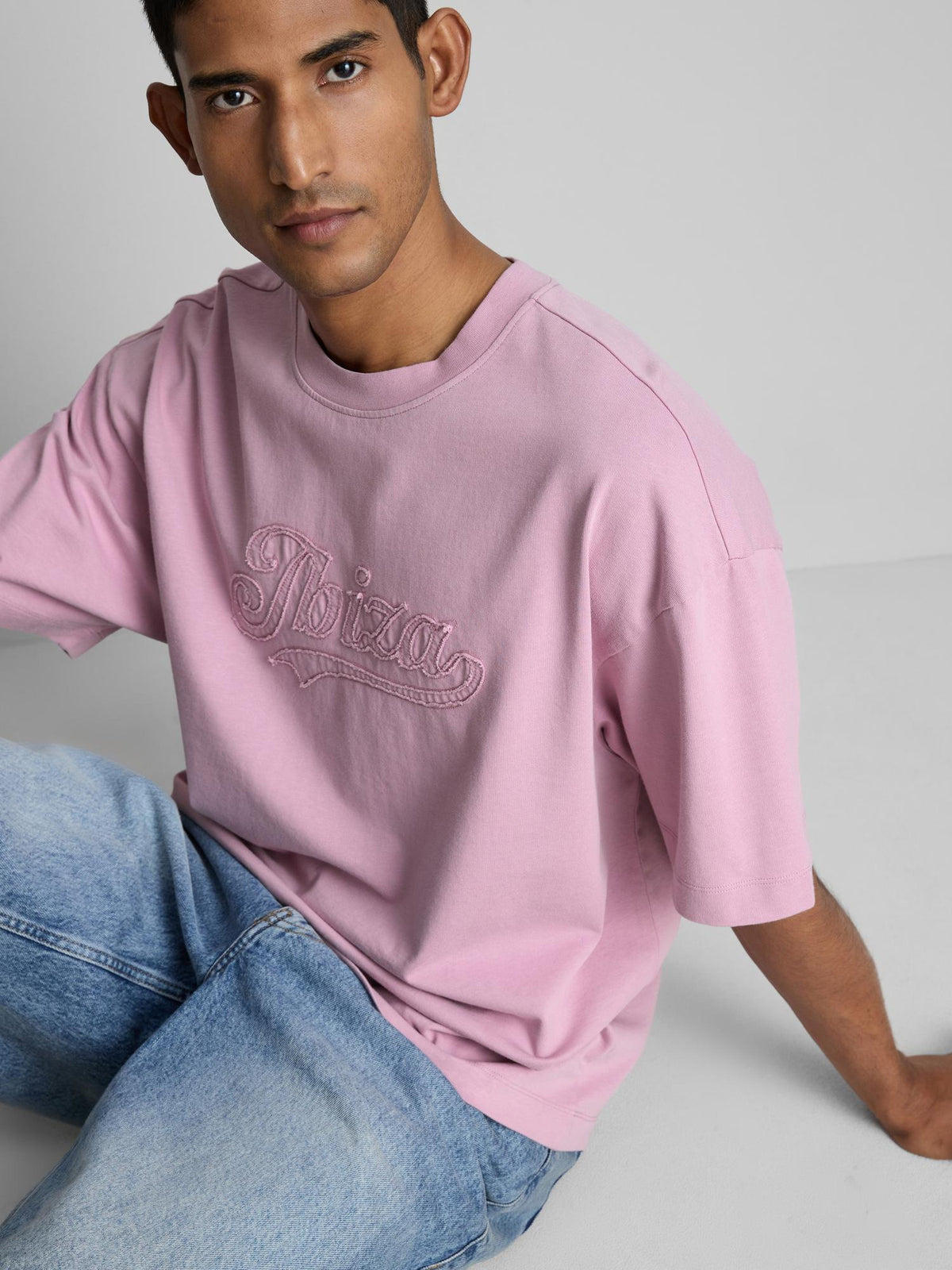 Ibiza Embroidered T-Shirt - Pink