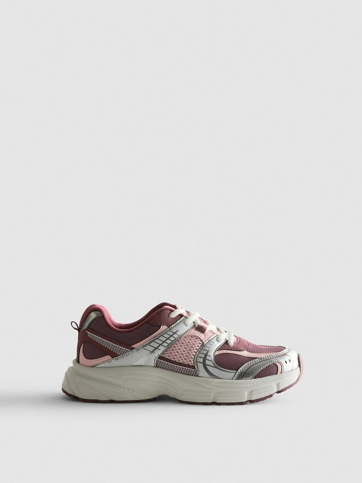 Chunky Colour Block Panelled Trainers - Burgundy