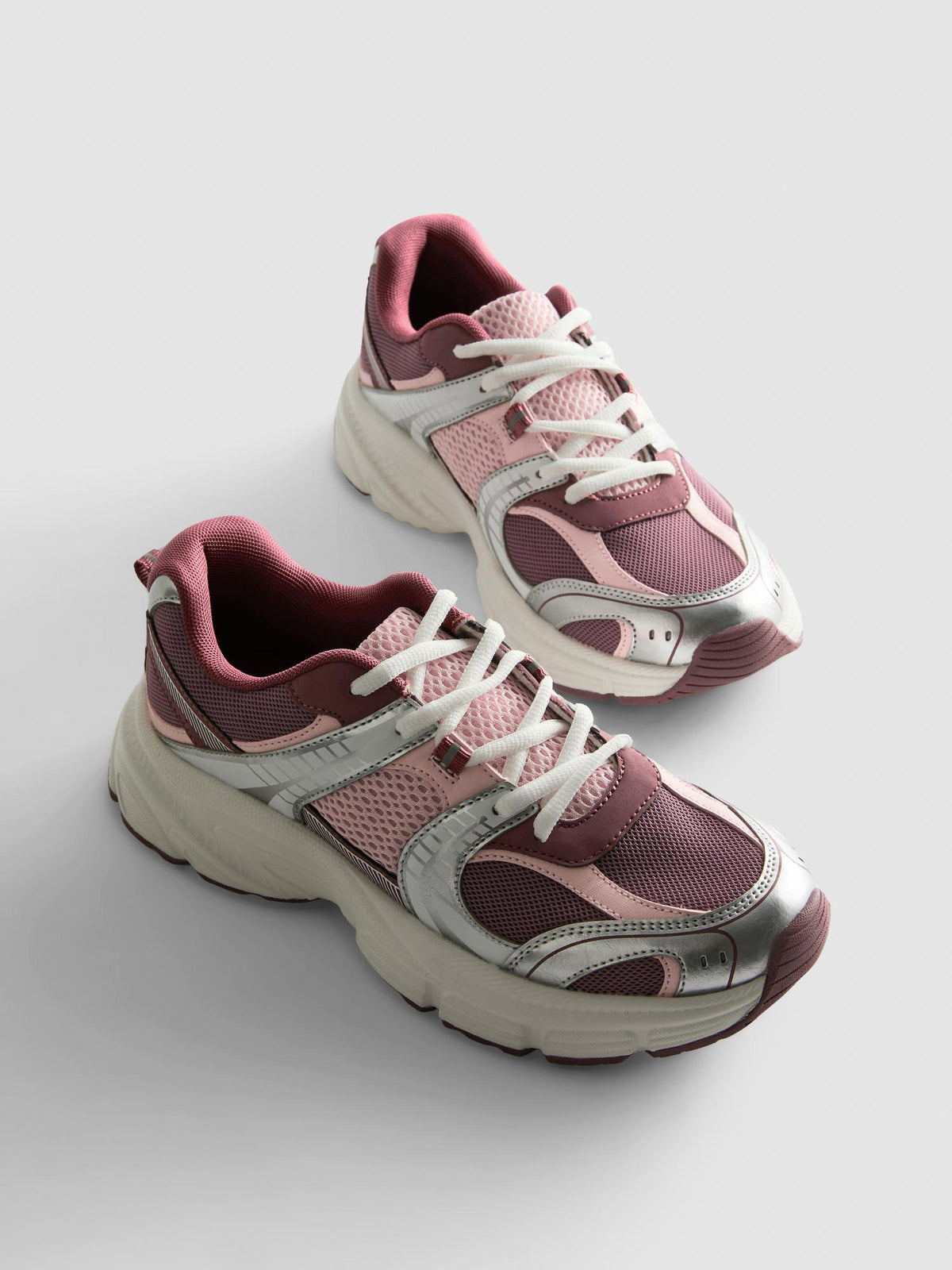 Chunky Colour Block Panelled Trainers - Burgundy
