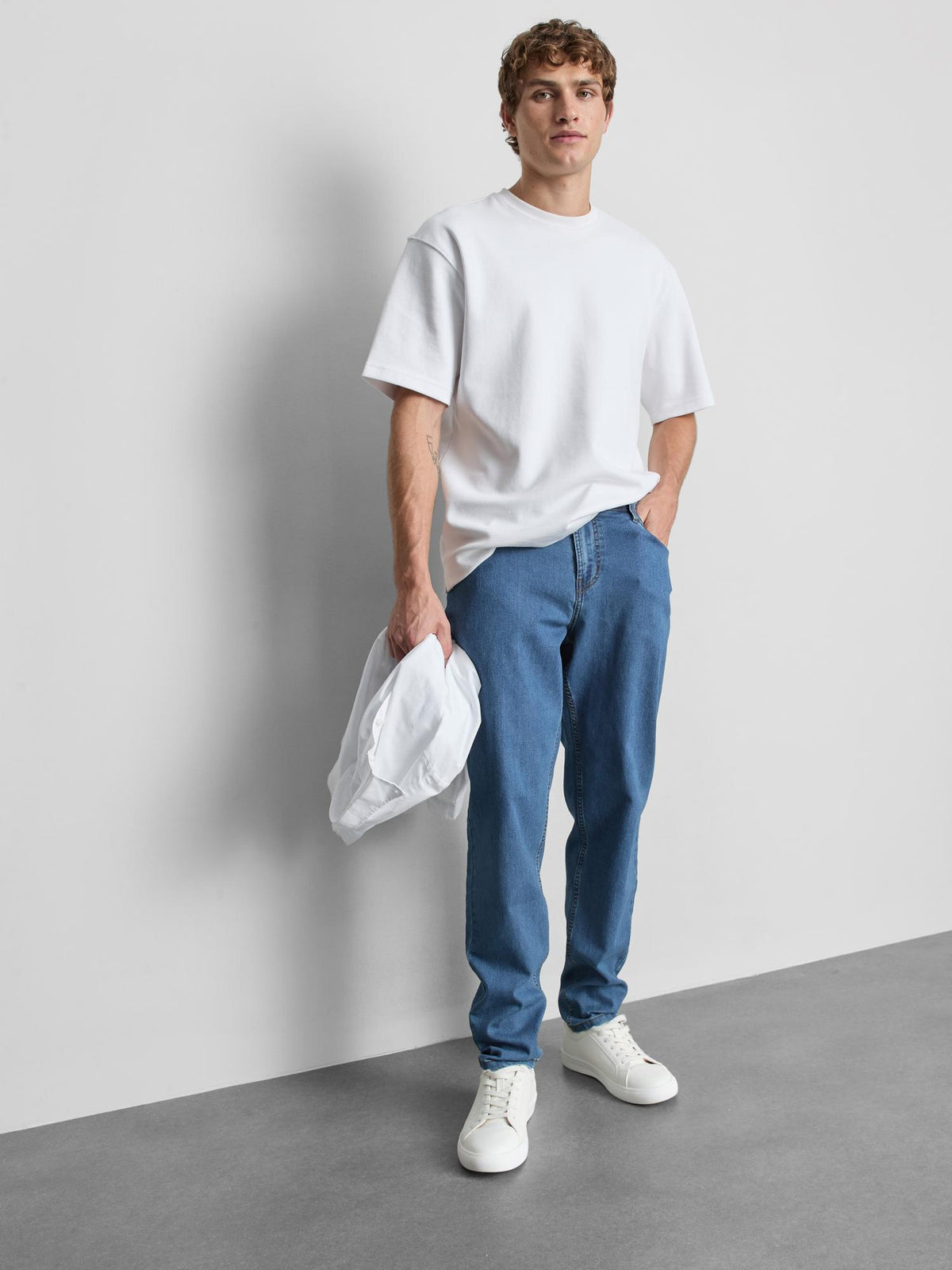 Mid-Rise Slim Fit Jeans - Blue