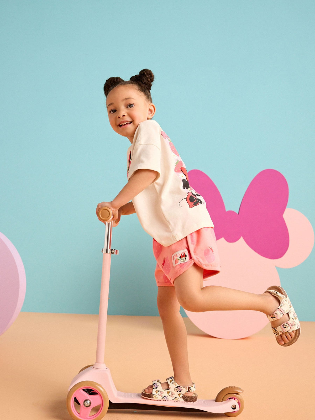 Pink/White Strawberry Disney Minnie Mouse and Daisy Duck T Shirt and Short Set (3mths-7yrs)