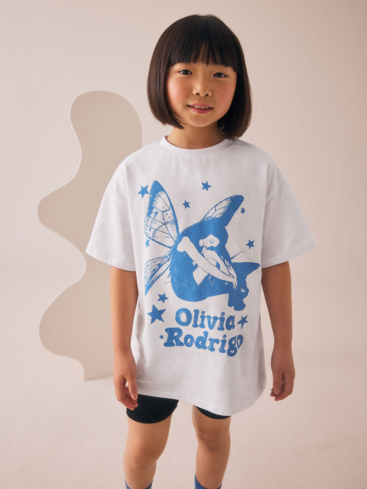White Oversized Olivia Rodrigo License T-Shirt (3-16yrs)