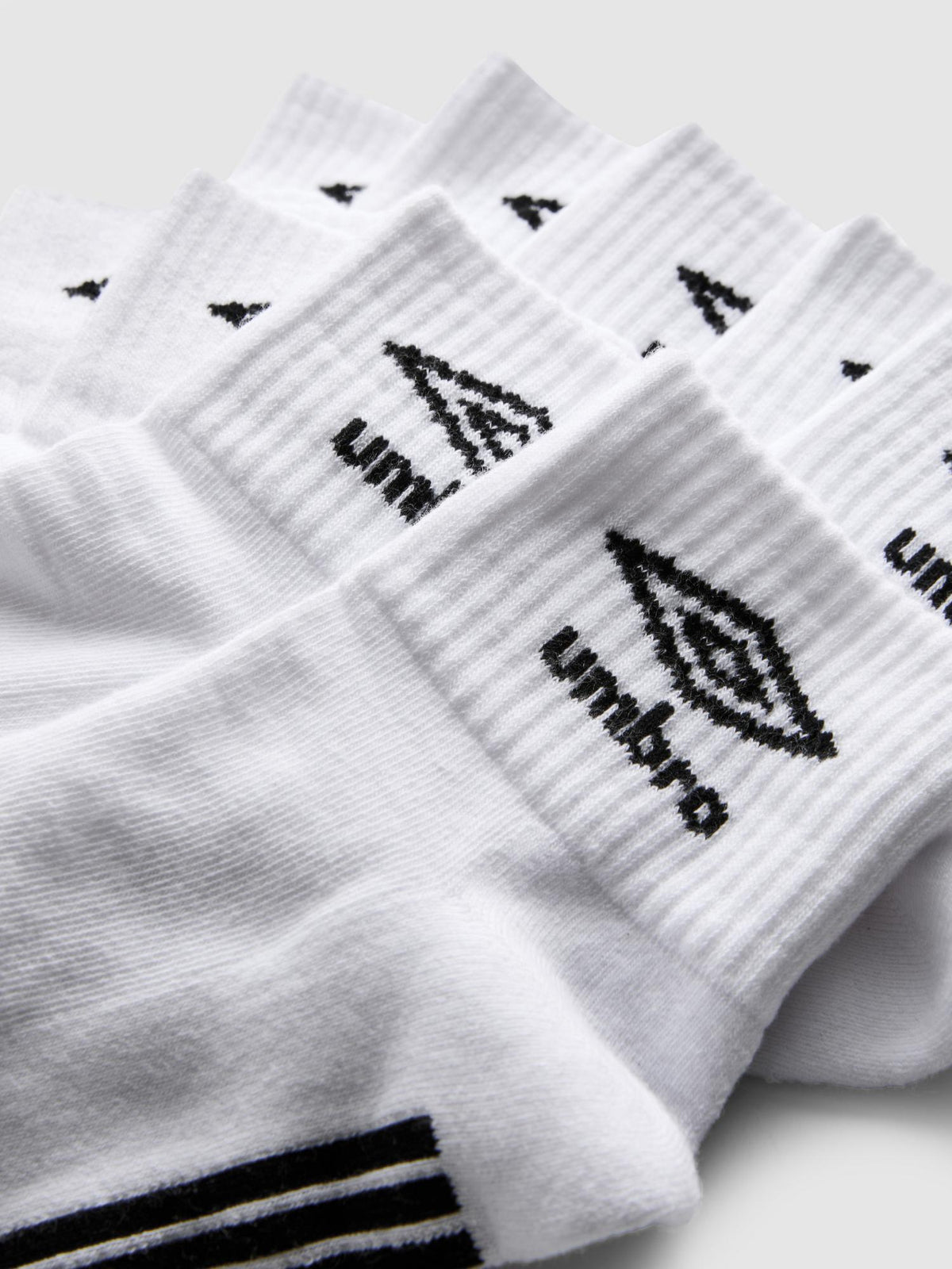 5pk Umbro Trainer Socks - White