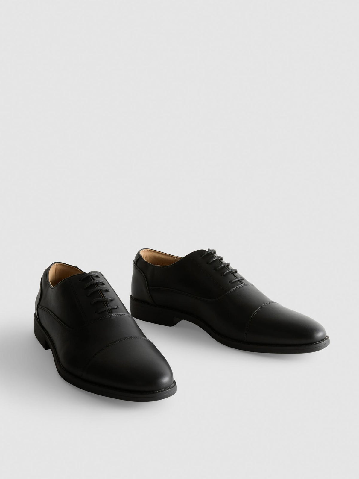 Lace Up Oxford Shoes - Black
