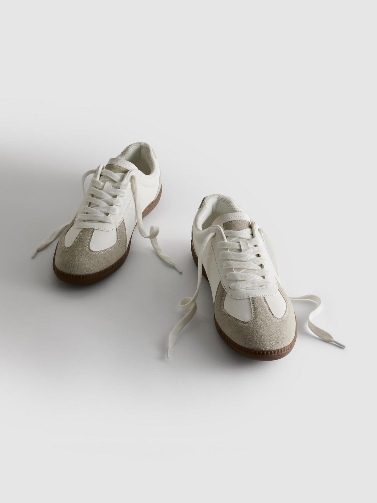 Low-Top Trainers - White