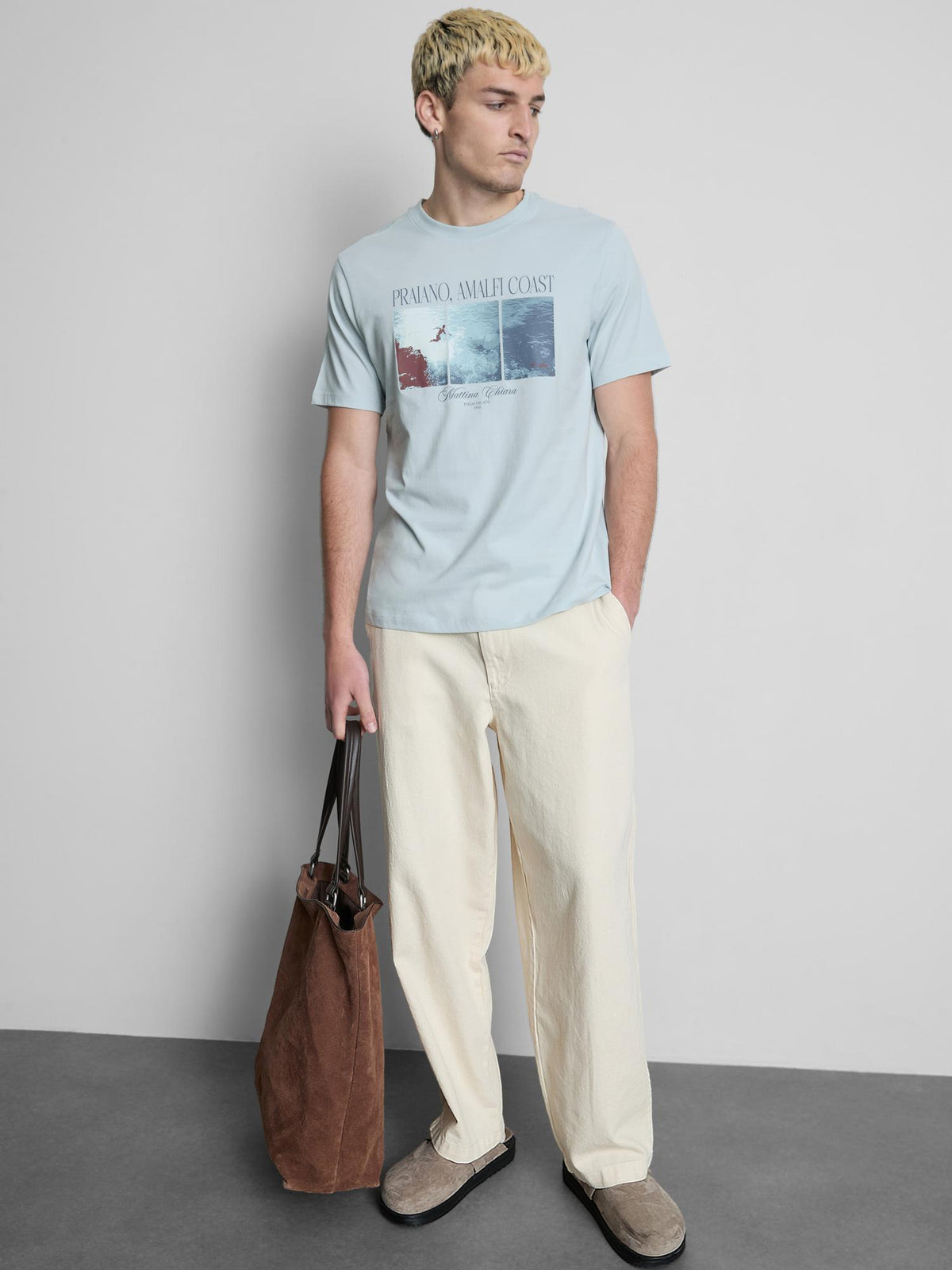 Amalfi Coast Graphic T-Shirt - Light Blue