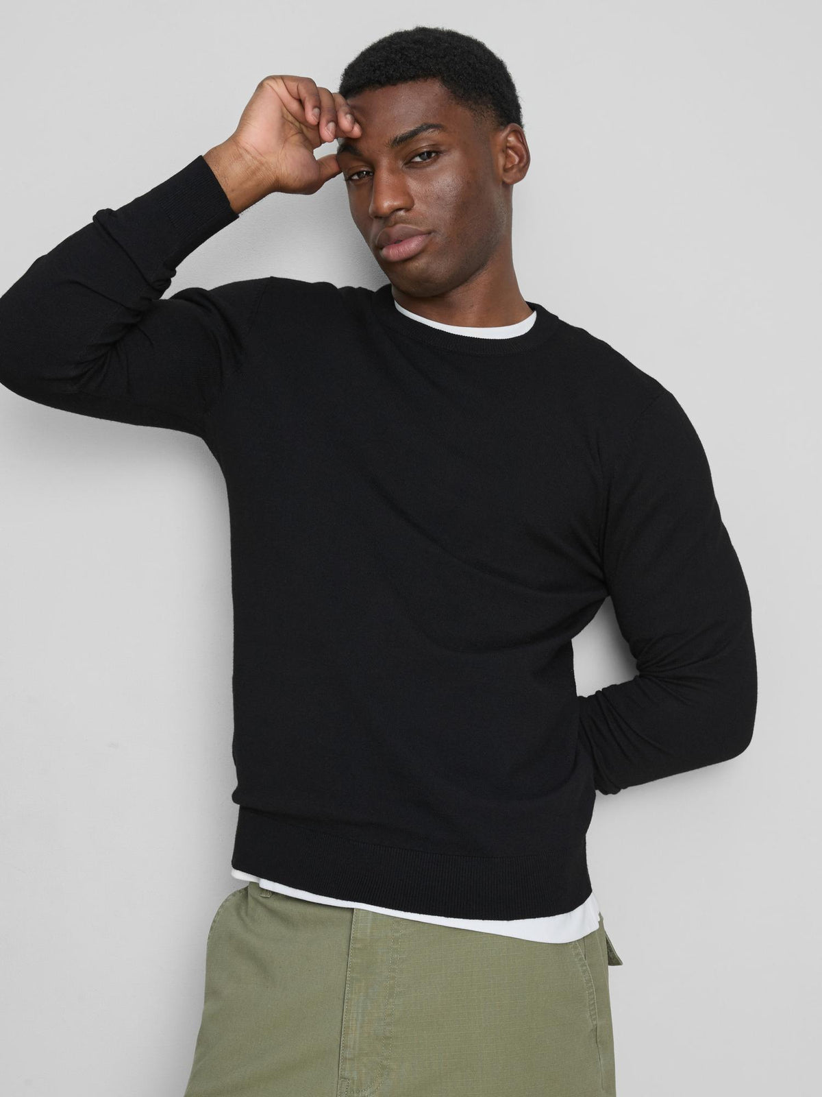 Crew Neck Jumper - Black