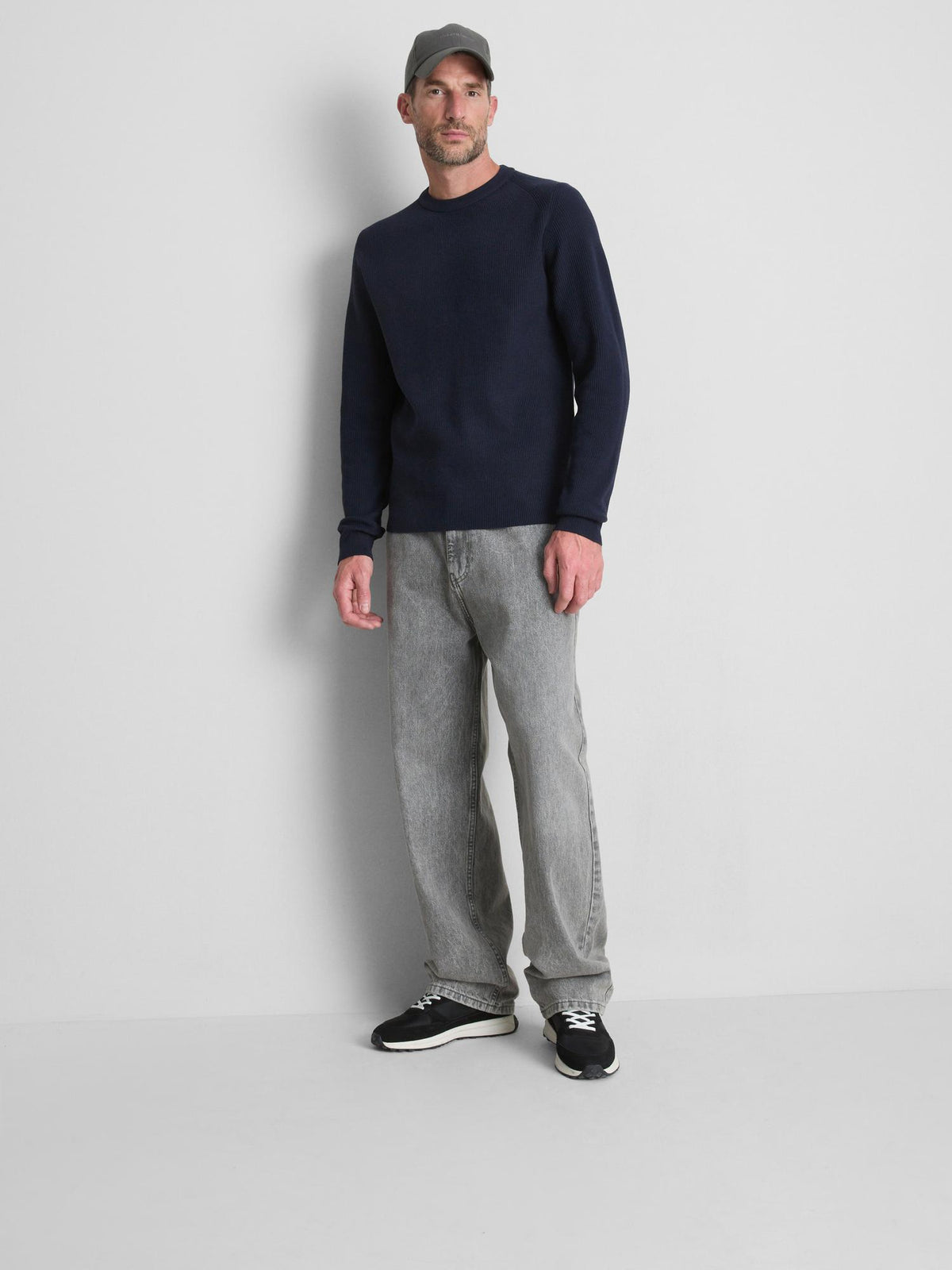 Ribbed Crew Neck Jumper - Navy