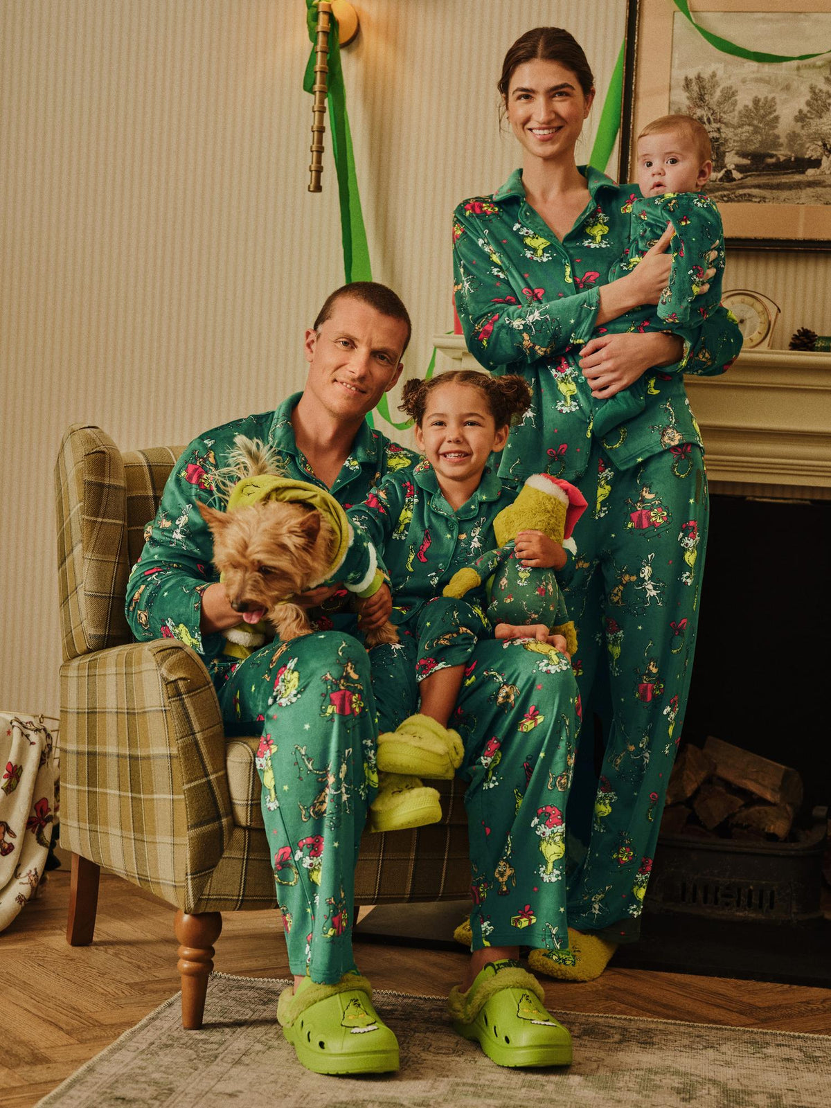 Men’s The Grinch Family Christmas Pyjamas - Green