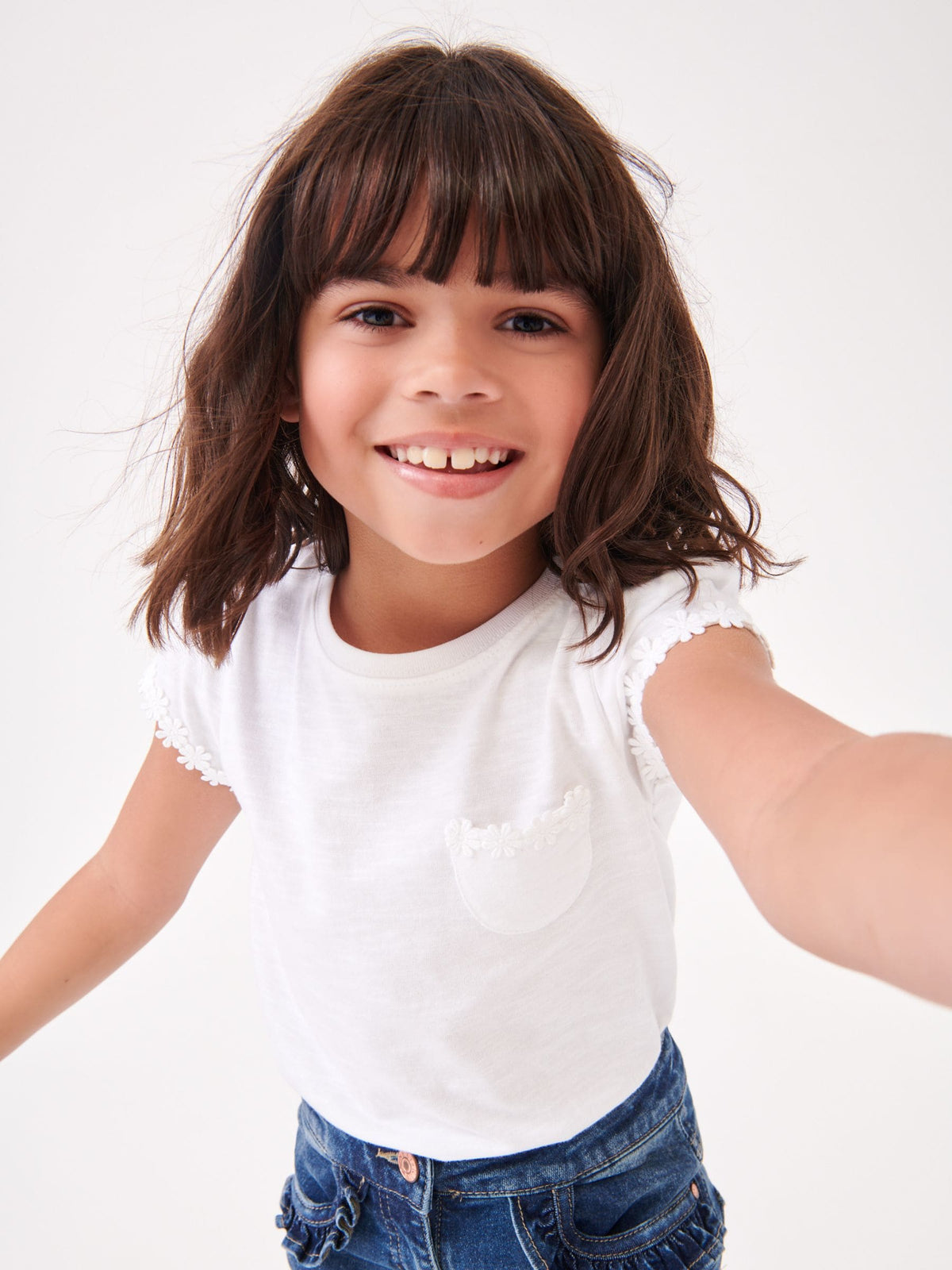 White Daisy Pocket T-Shirt (1.5-16yrs)